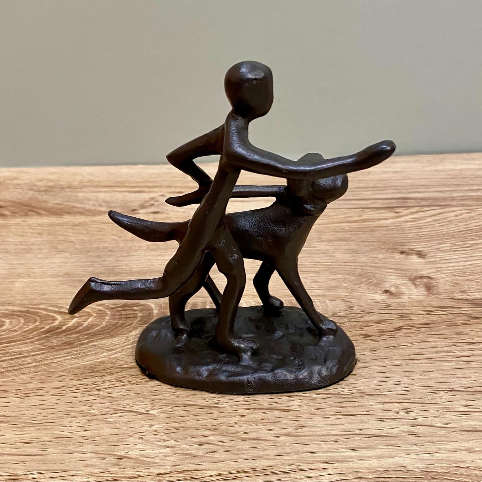 Metal Dog With Runner