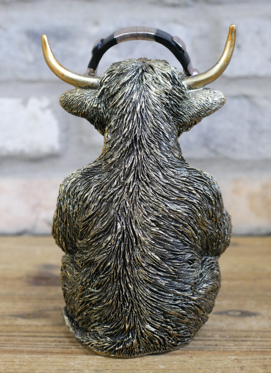 Small Gaming Highland Cow