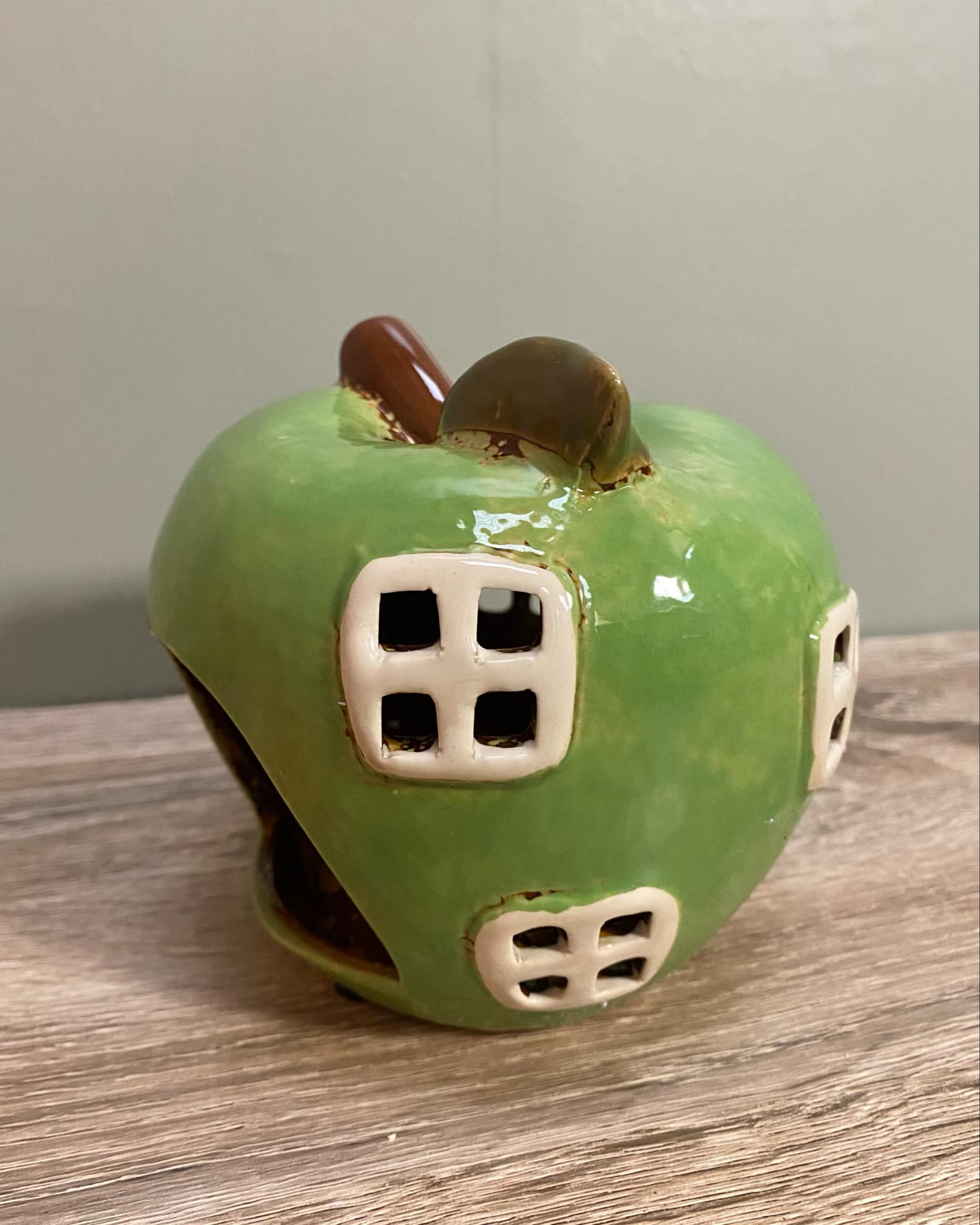 Apple Tealight House
