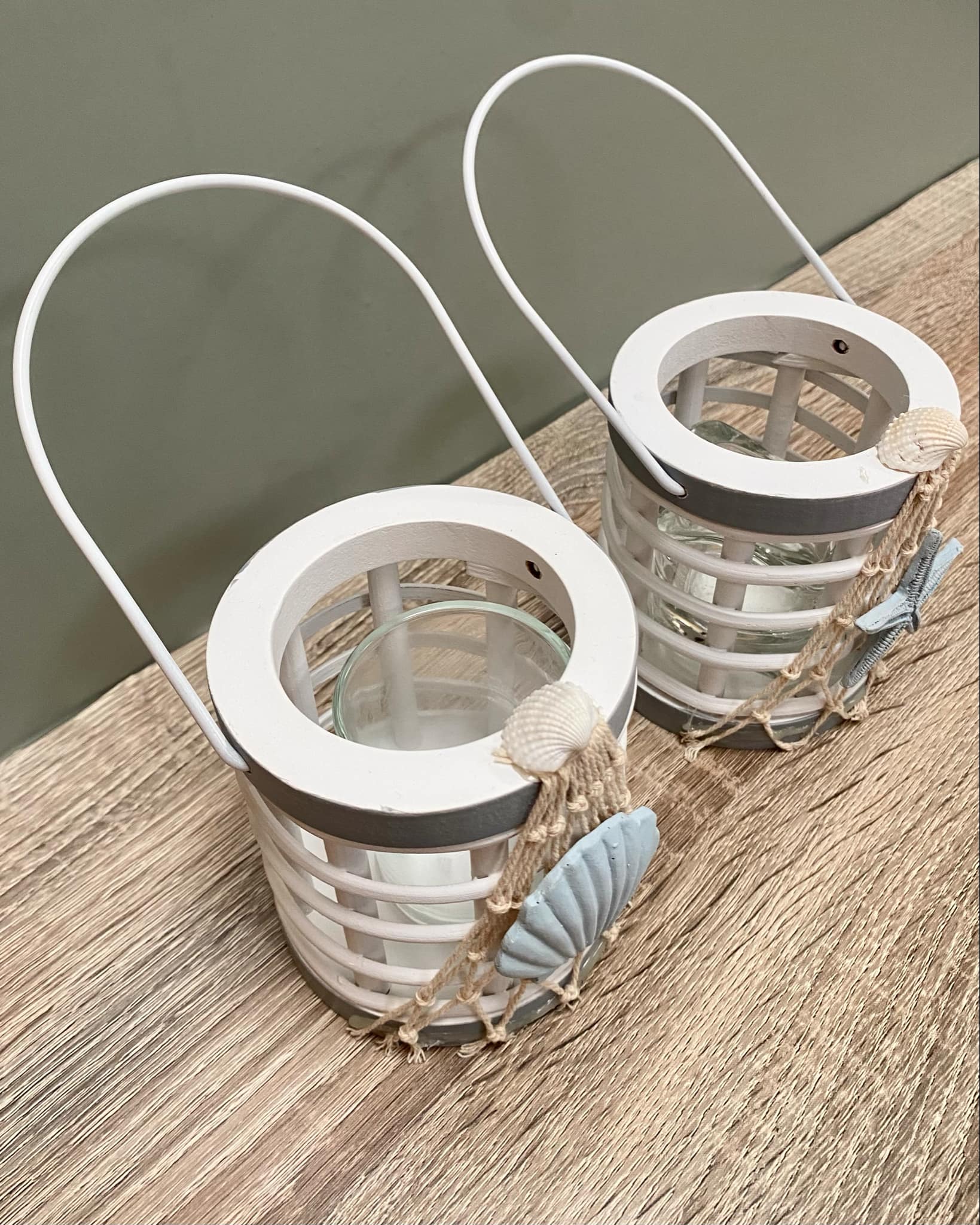 Tealight Holder With Handle