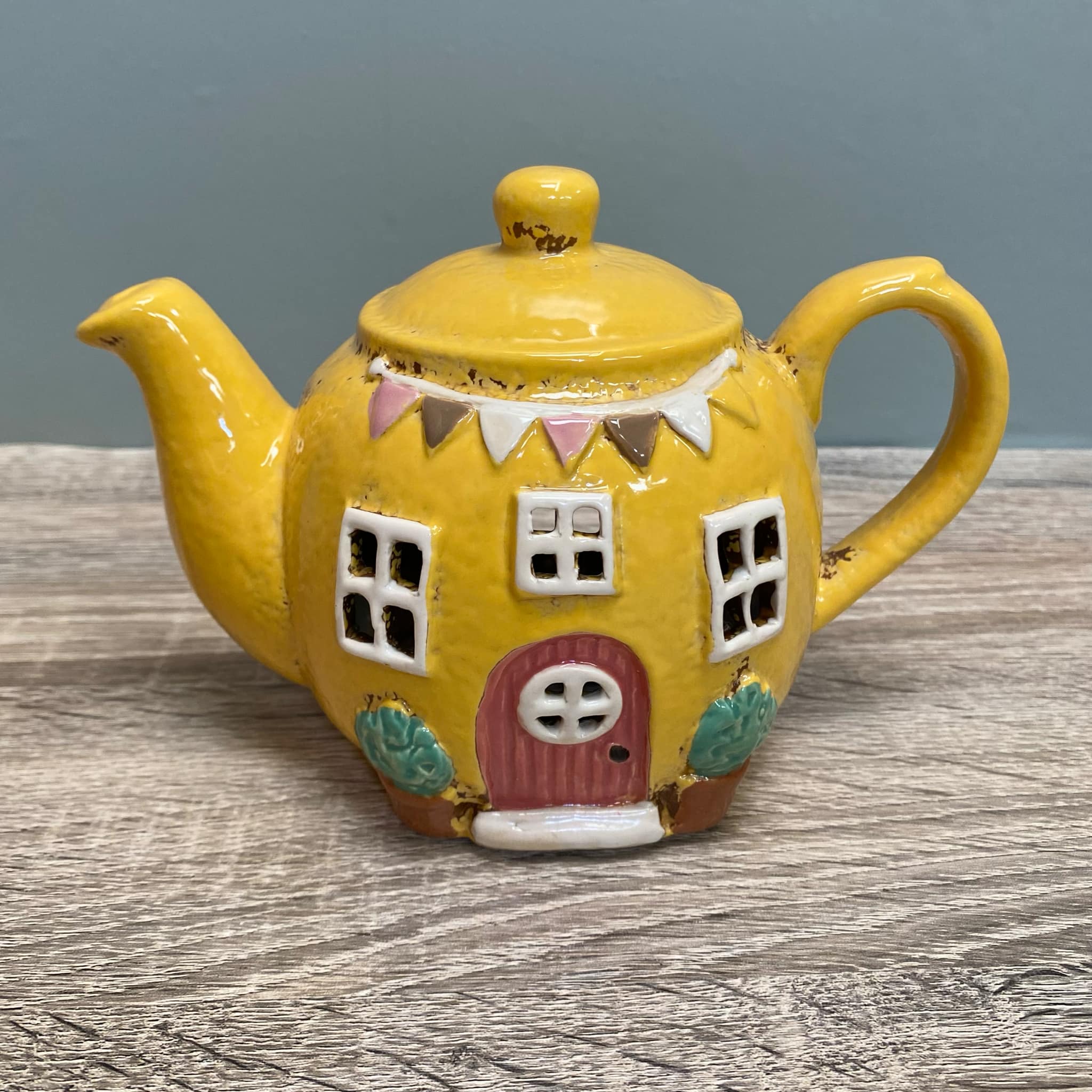 Teapot Tealight House