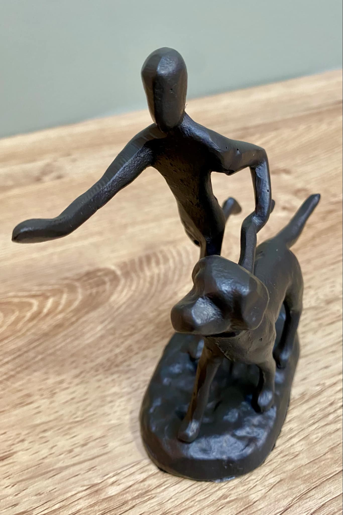 Metal Dog With Runner