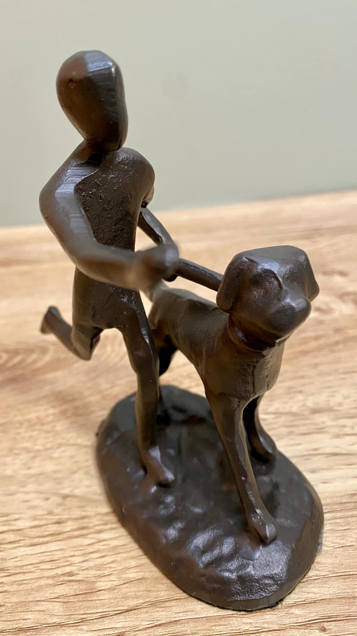 Metal Dog With Runner