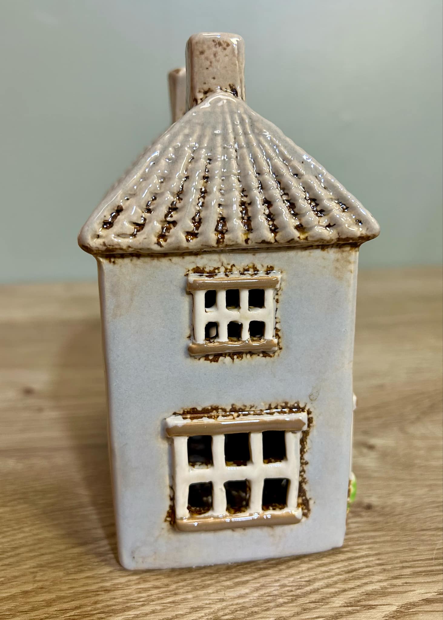 Ceramic Tealight Post Office