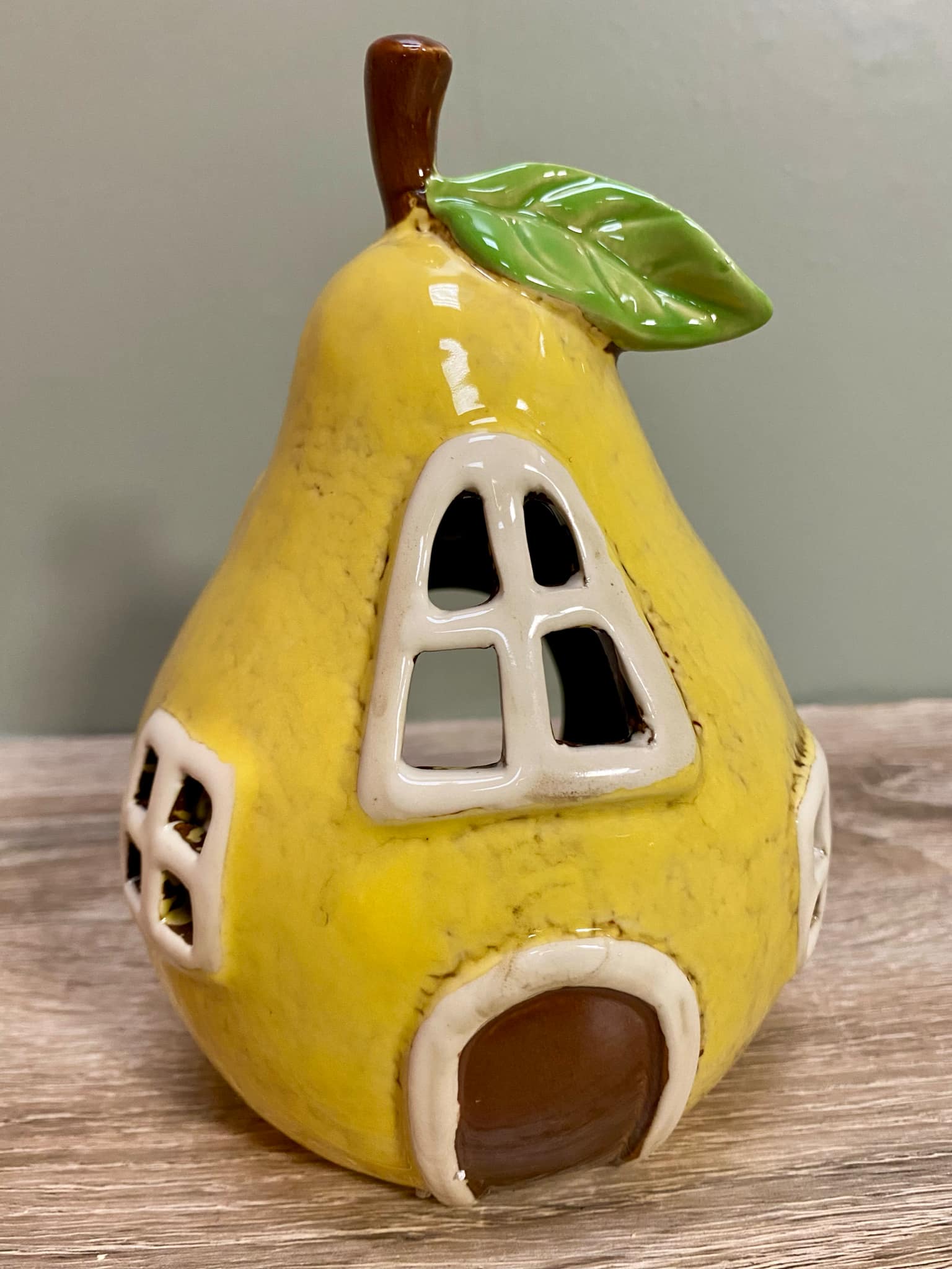 Pear Tealight House