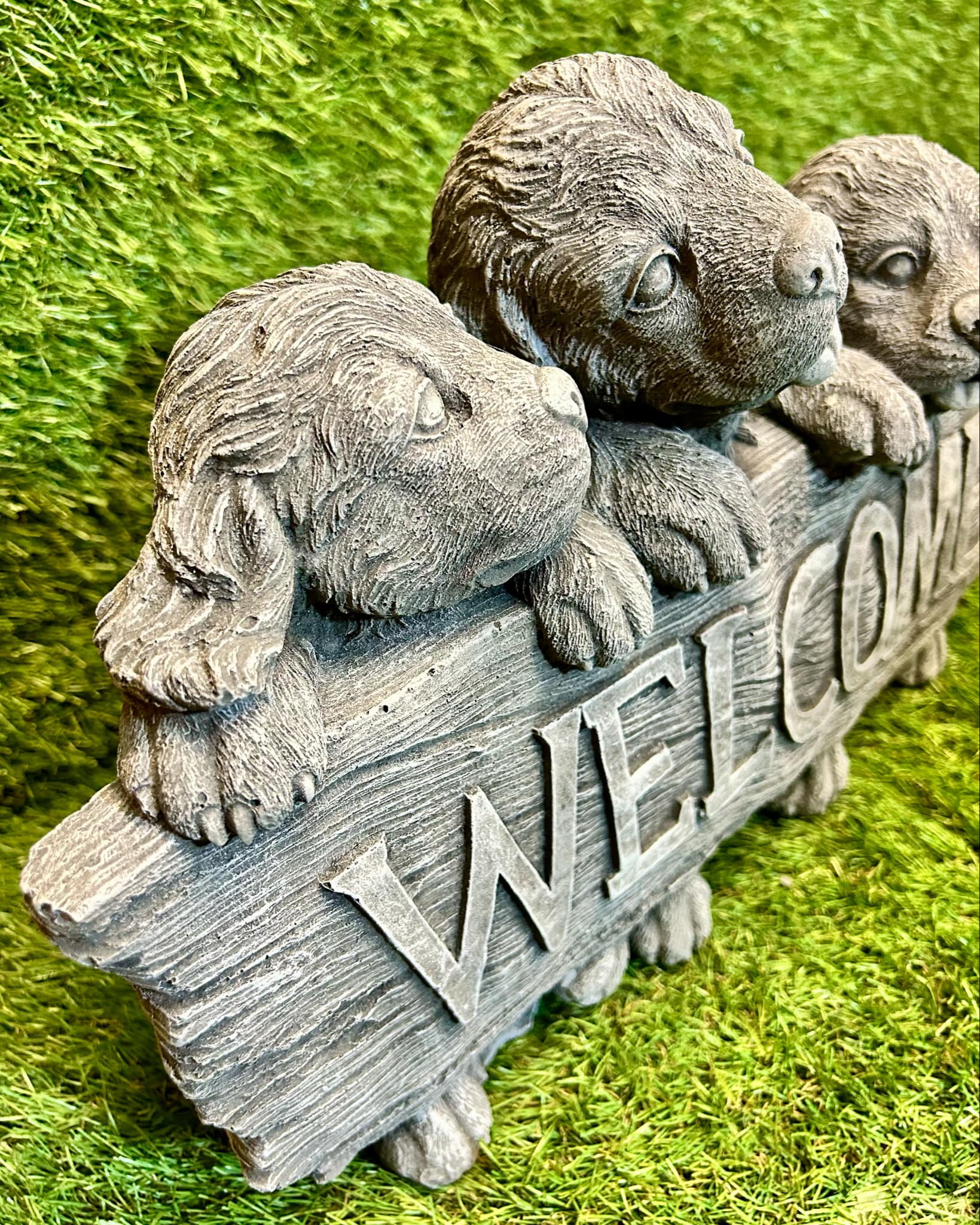 Large Puppy Welcome Sign