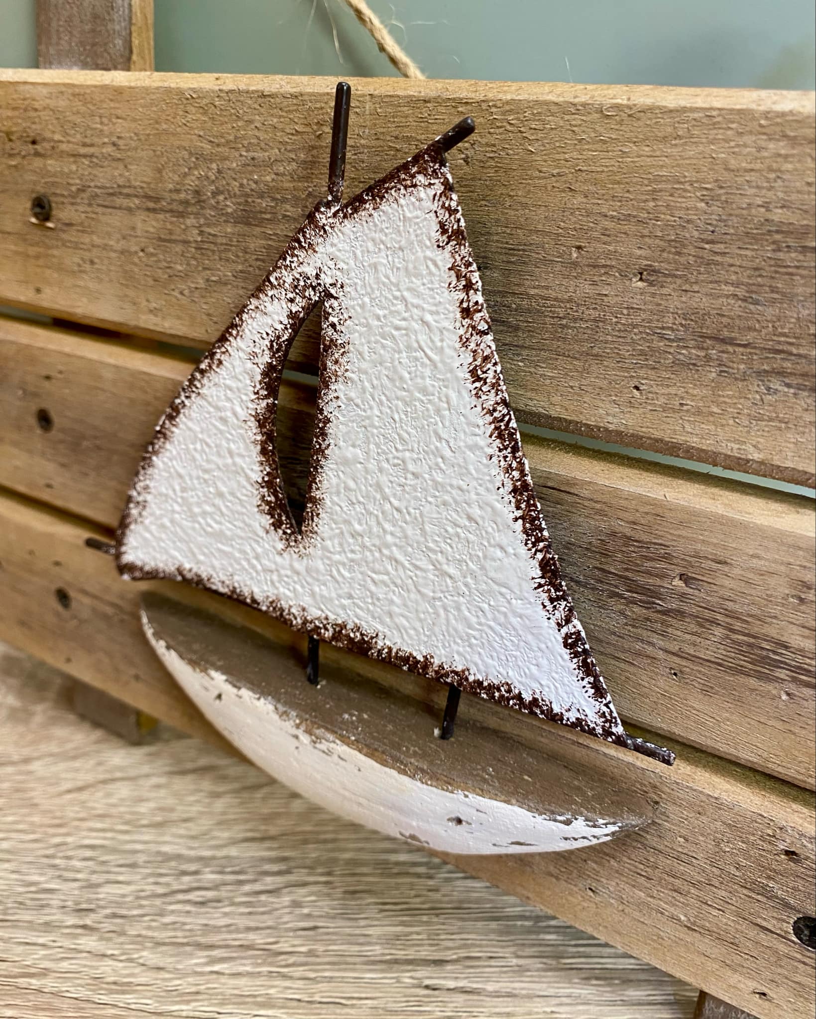 Hanging Rustic Sailboat Décor