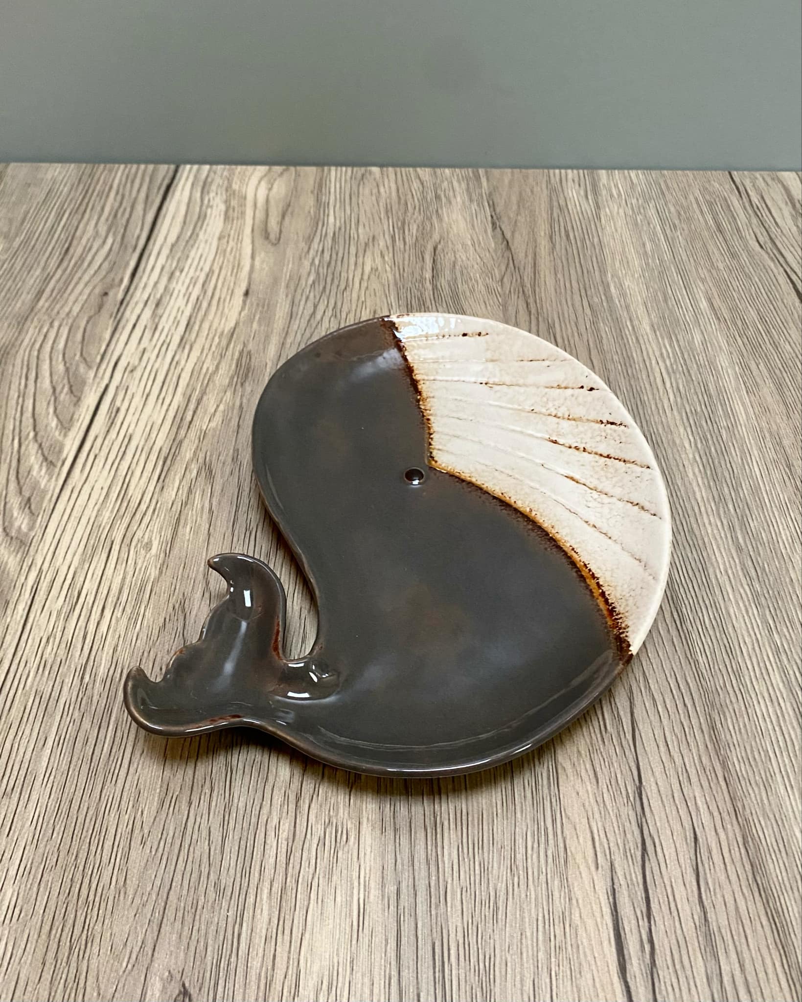 Whale Plate