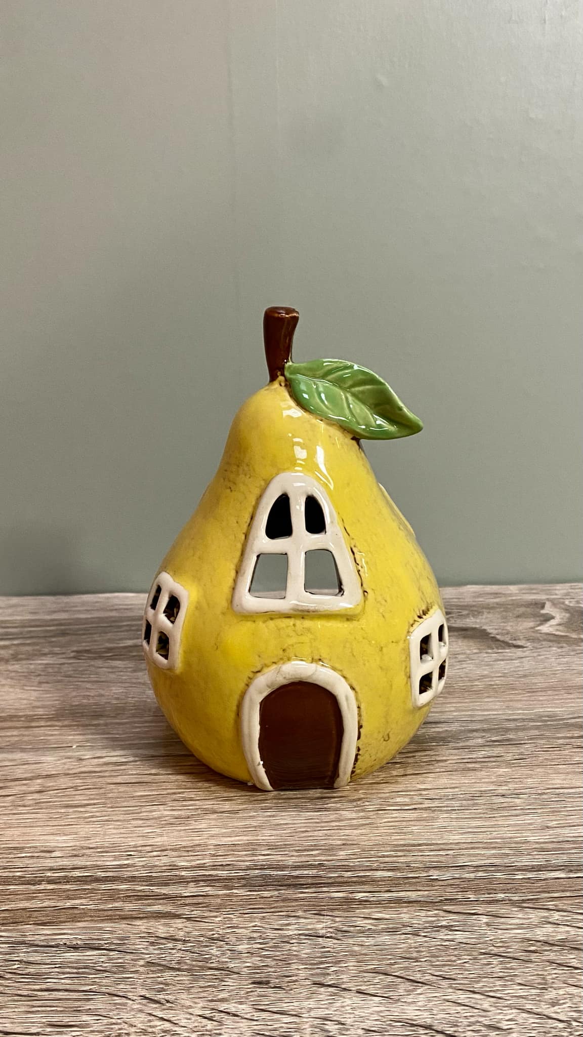 Pear Tealight House