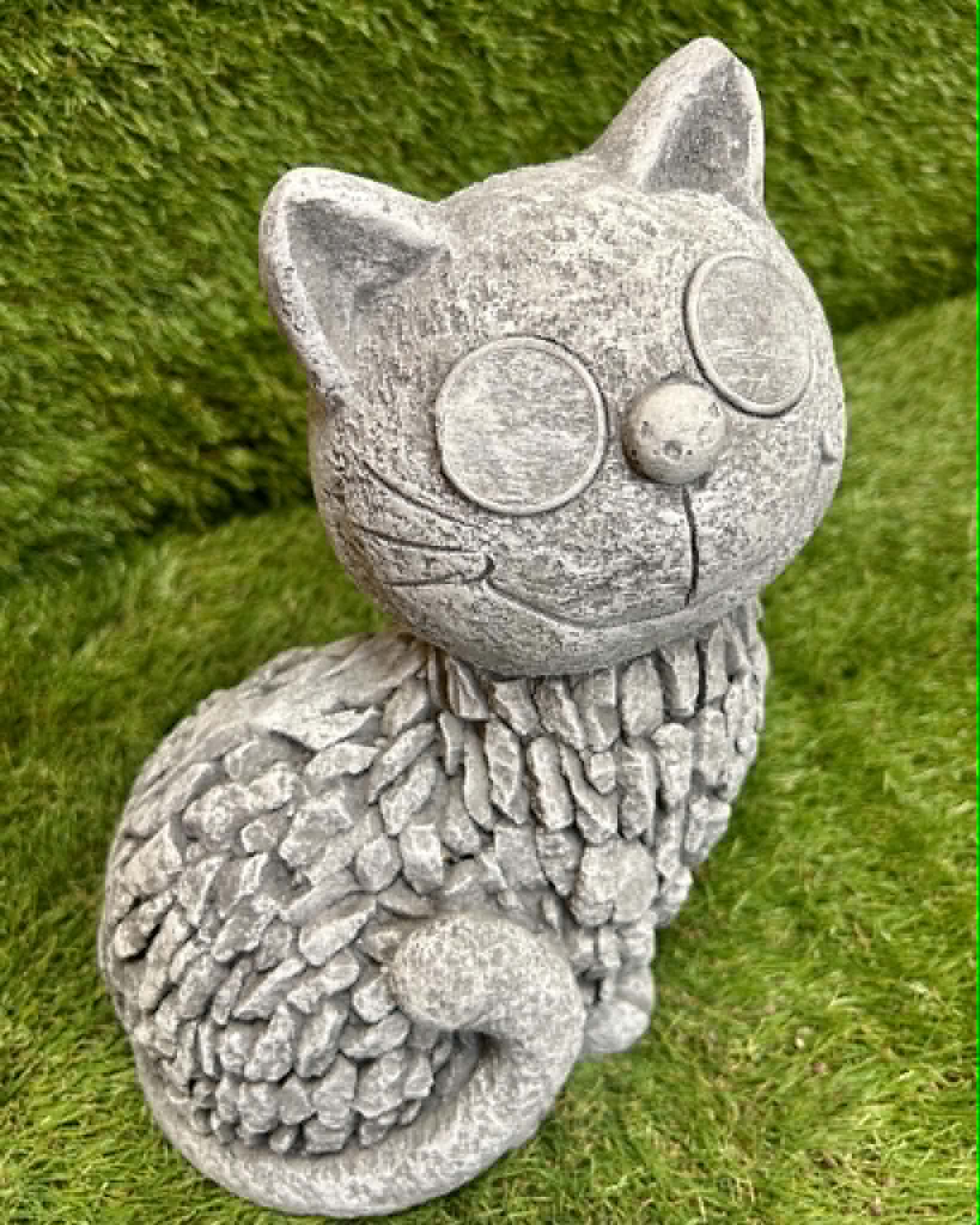 Cat (Big Eyes)