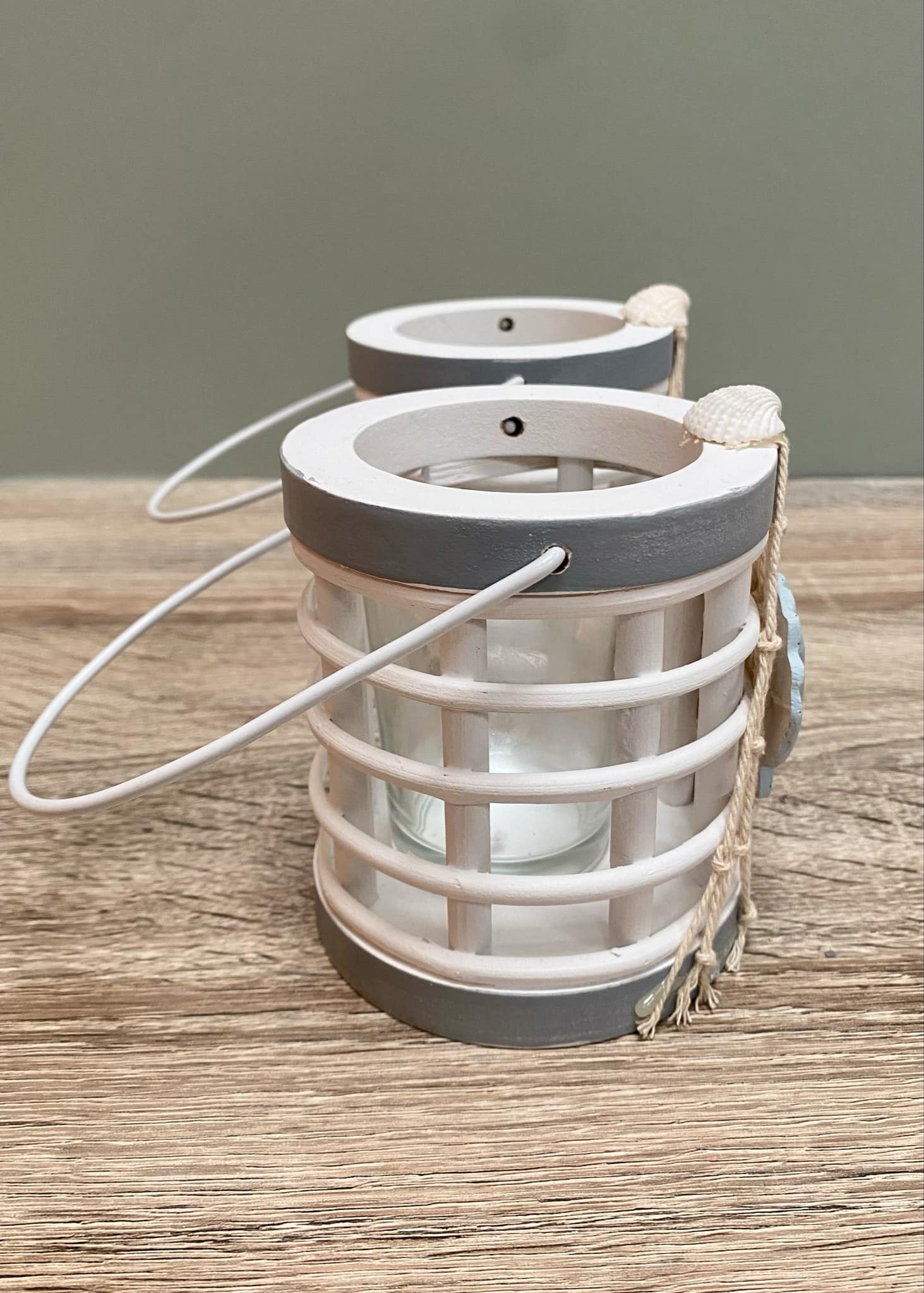 Tealight Holder With Handle