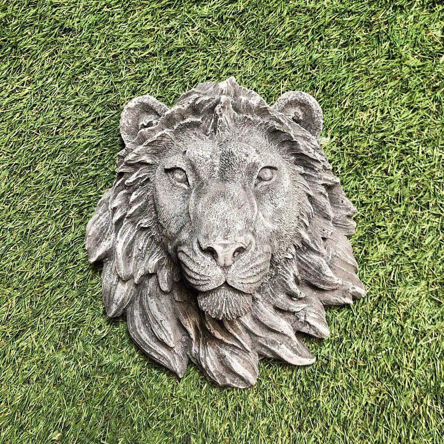 Concrete Lions Head Hanging Plaque