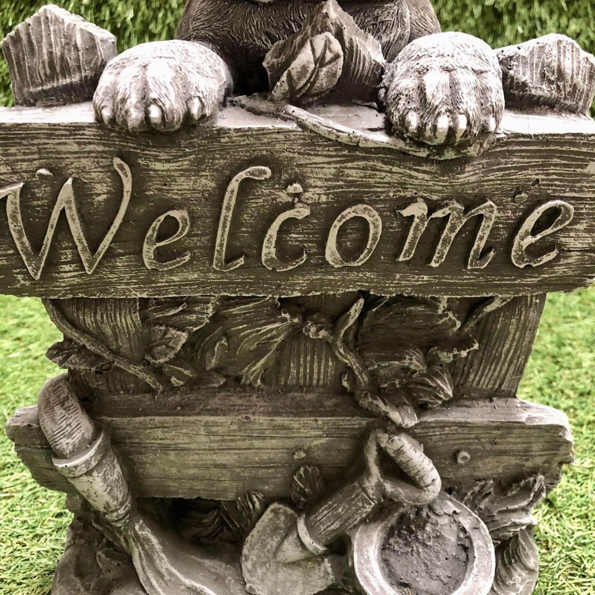 Labrador Puppy Welcome Concrete Ornament