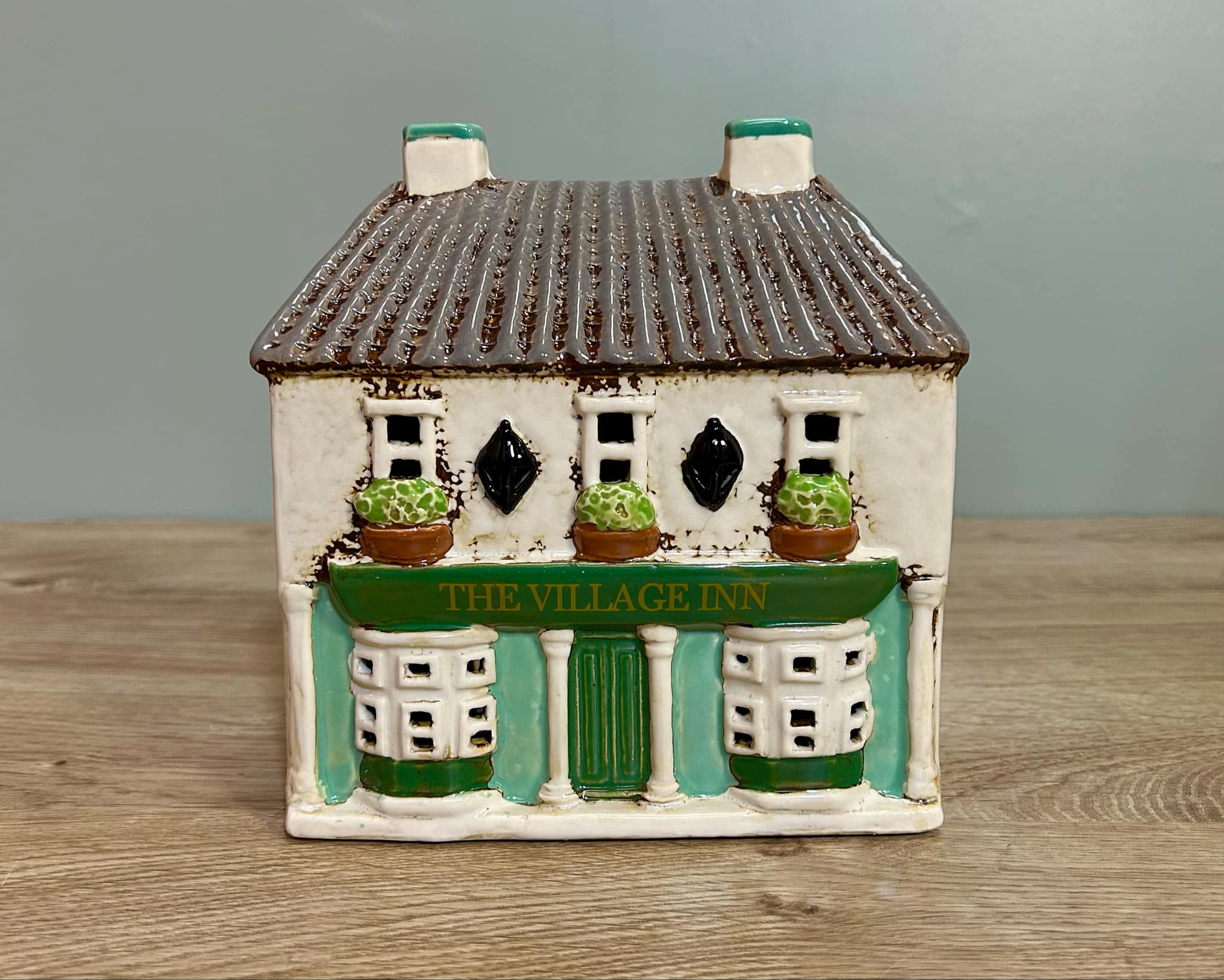 Ceramic Tealight Village Pub