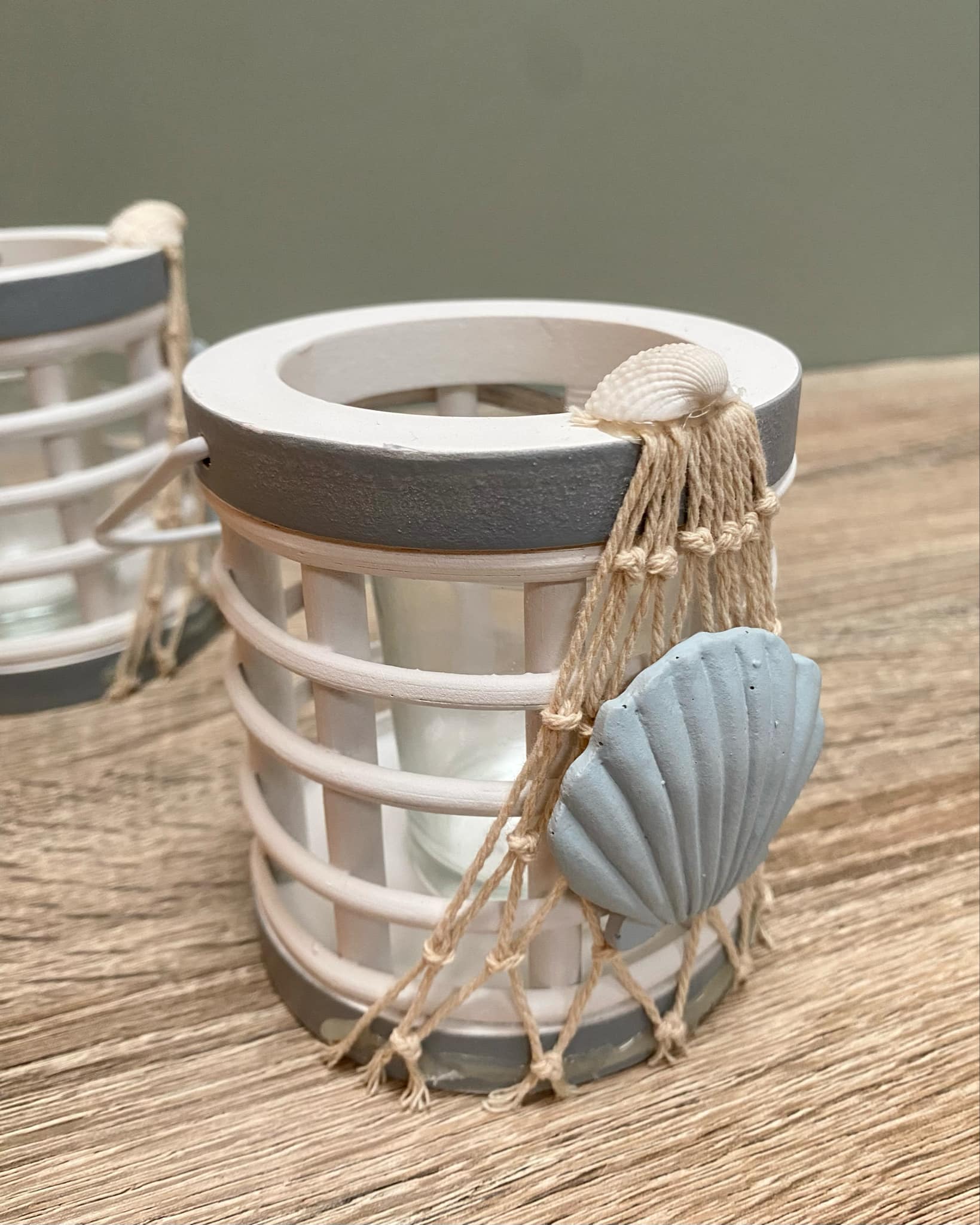 Tealight Holder With Handle