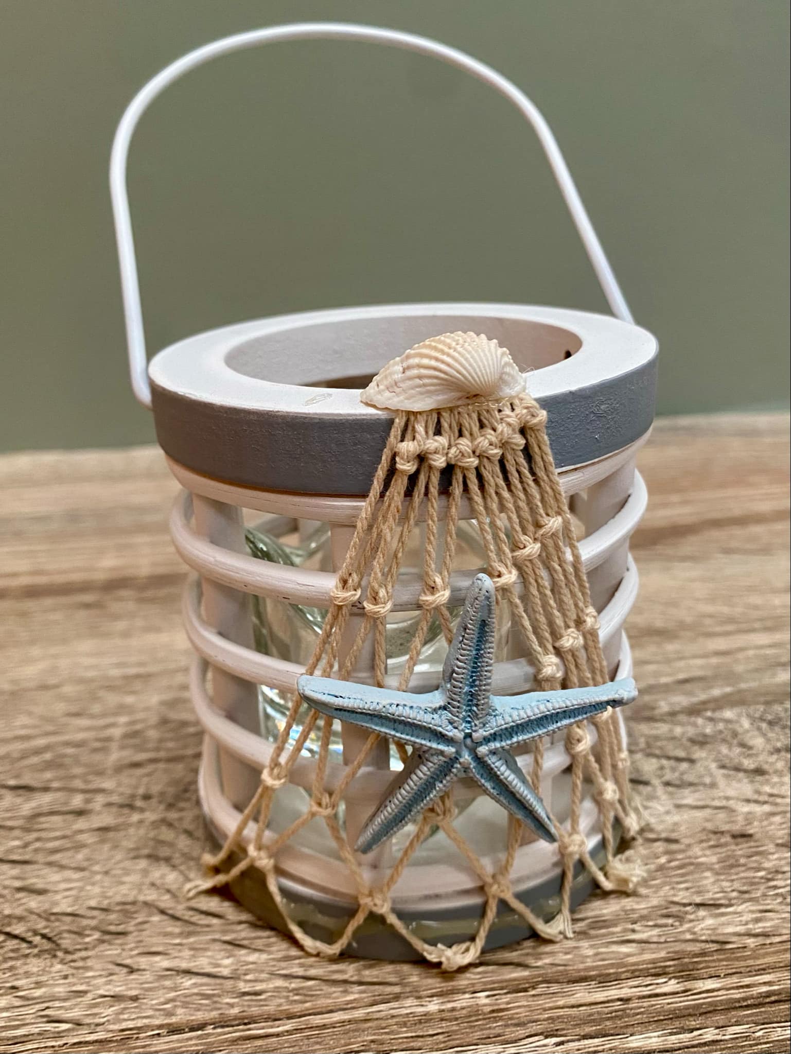 Tealight Holder With Handle