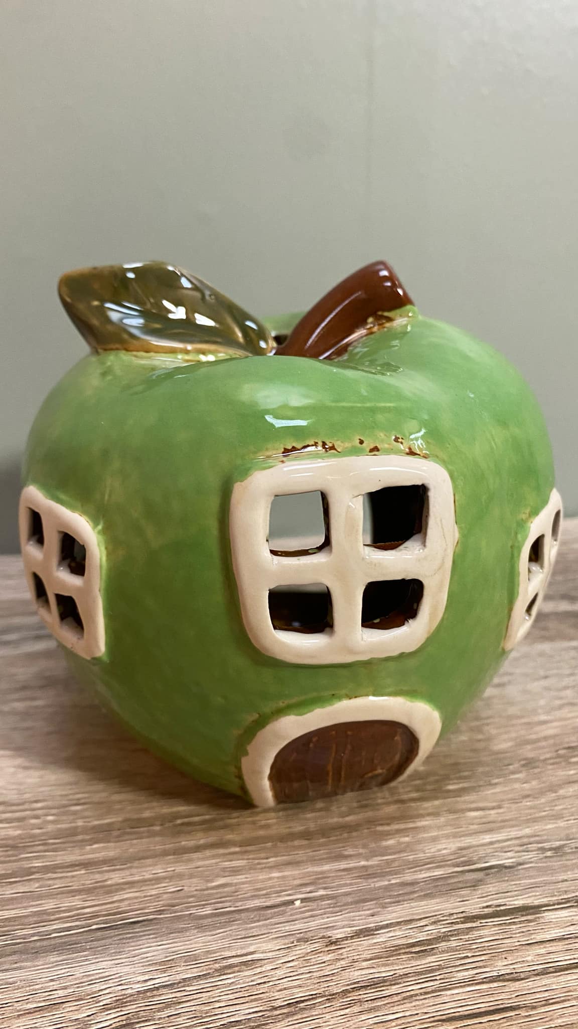 Apple Tealight House