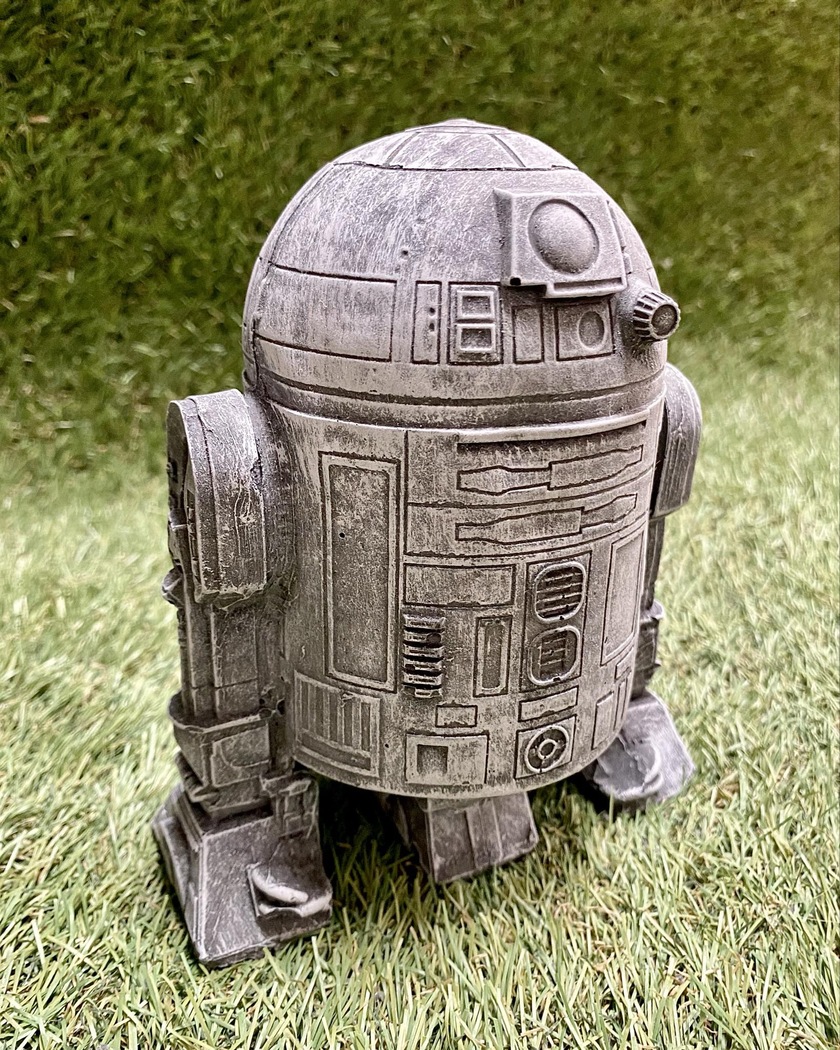 R2-D2 (Medium Size)