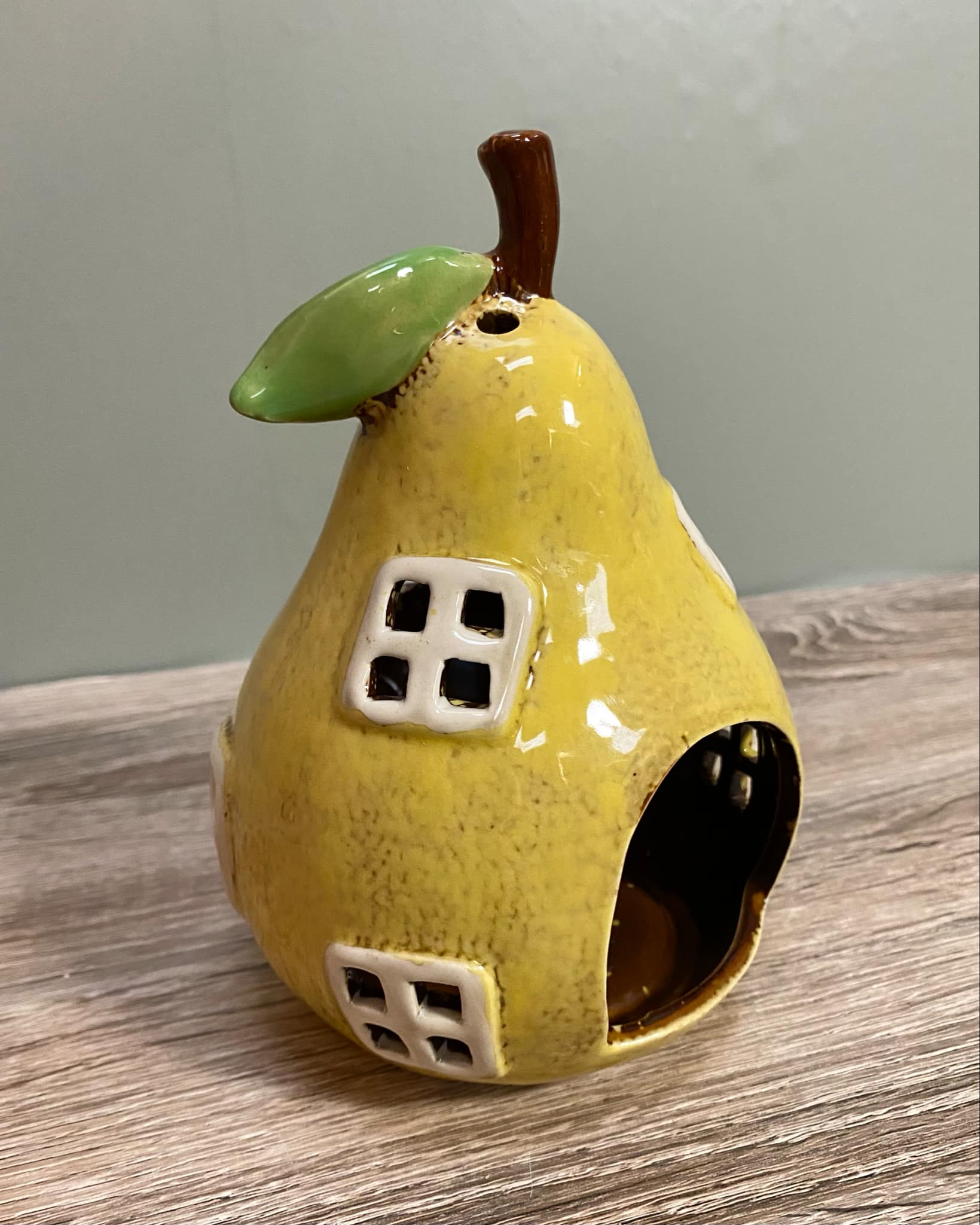 Pear Tealight House