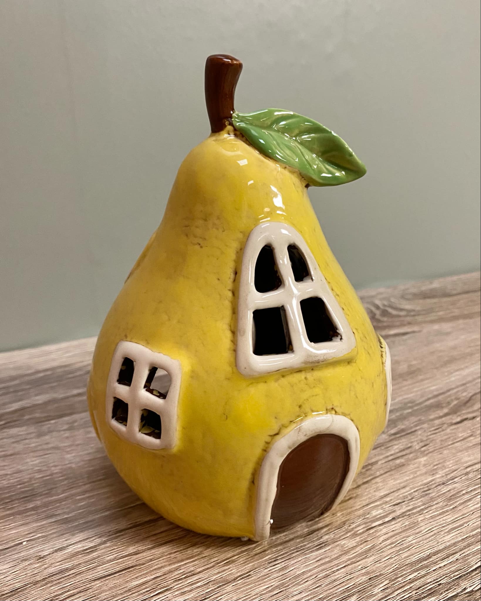 Pear Tealight House