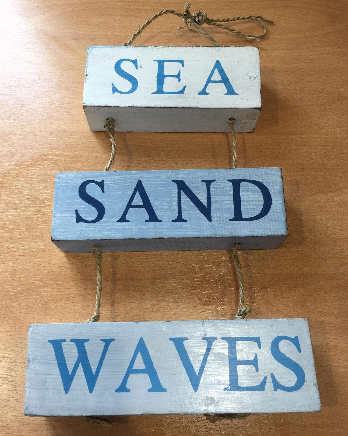 Sea Sand Waves Hanging Blocks