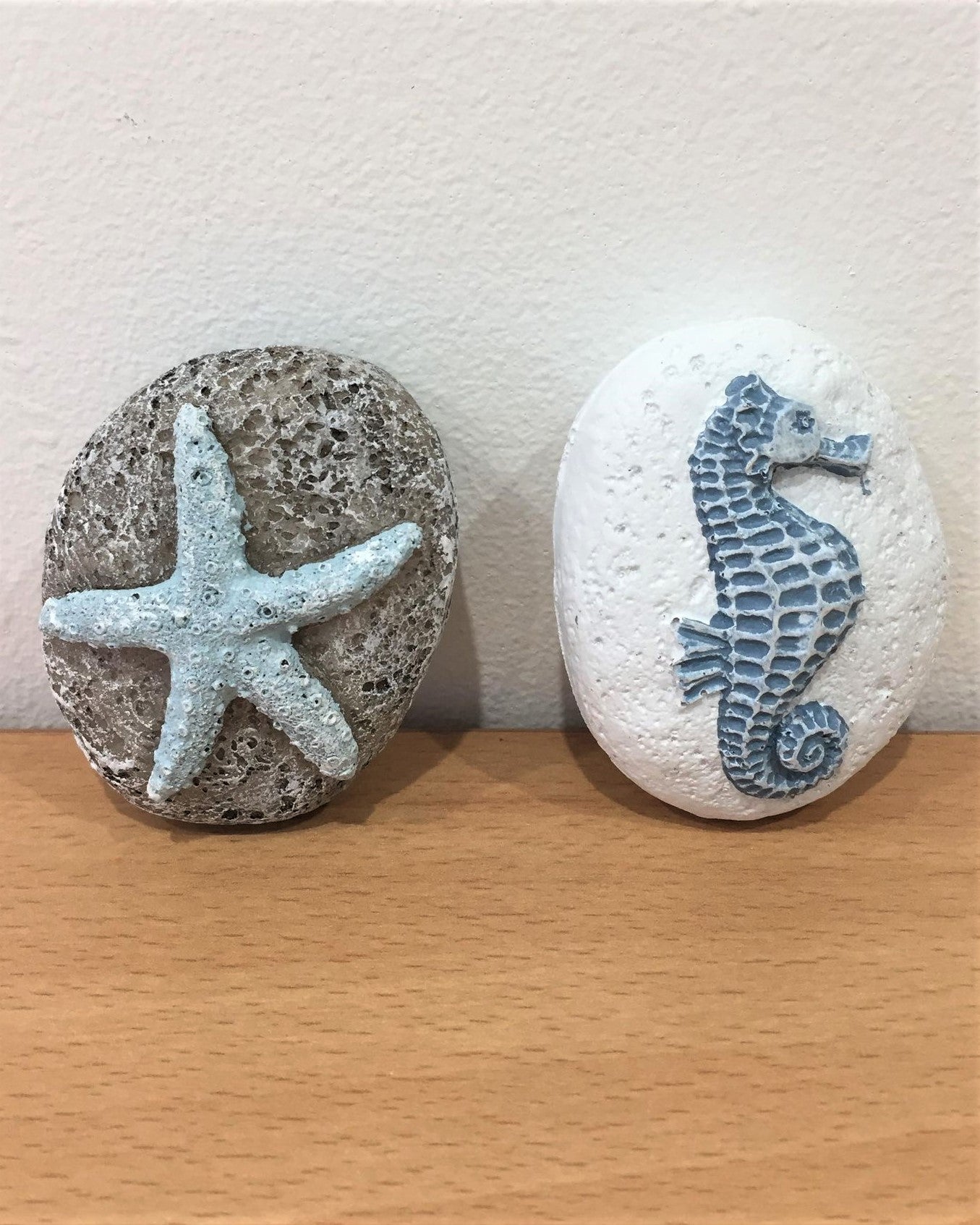Resin Carved Stone Pebbles