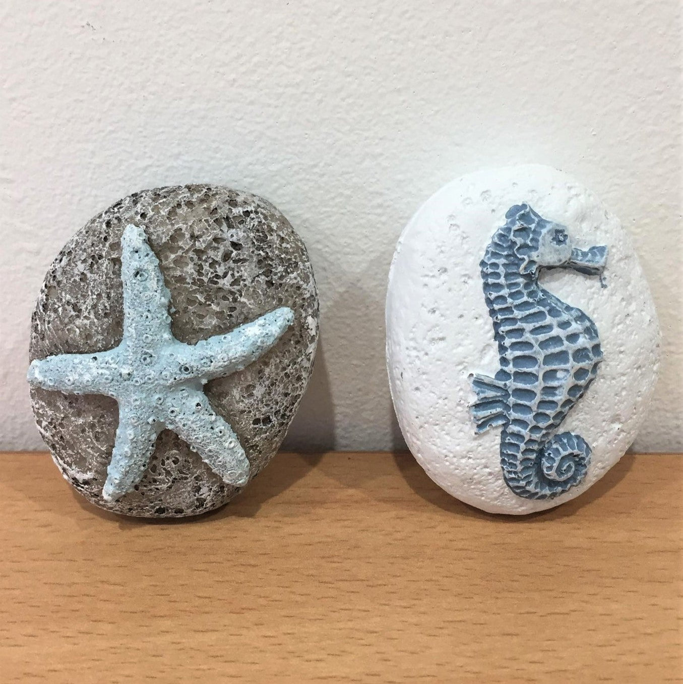 Resin Carved Stone Pebbles