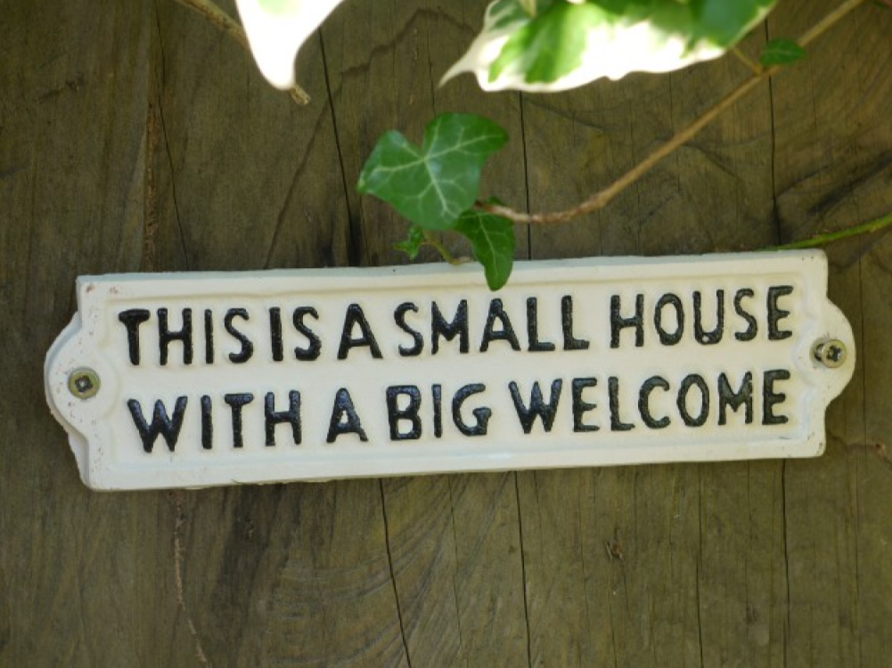 Sign (Small House)