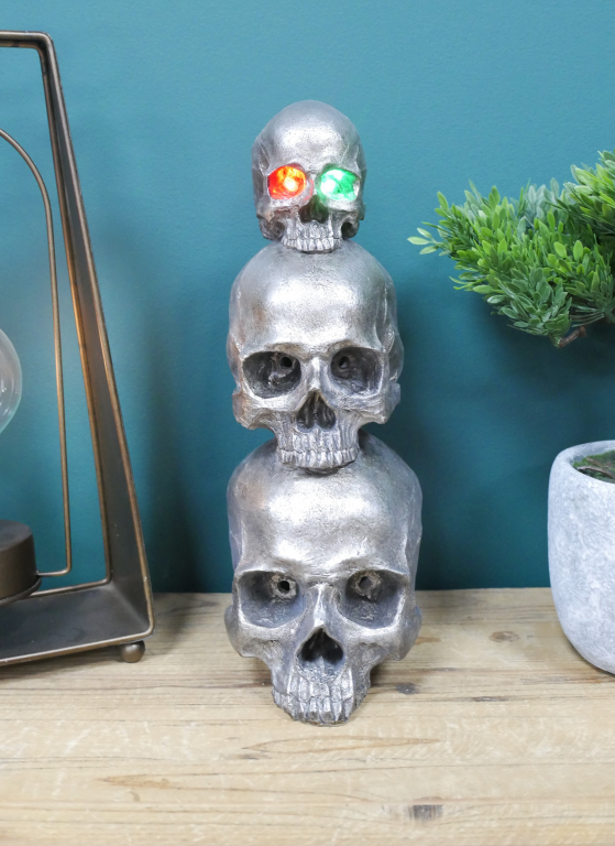 Three Skull Statue