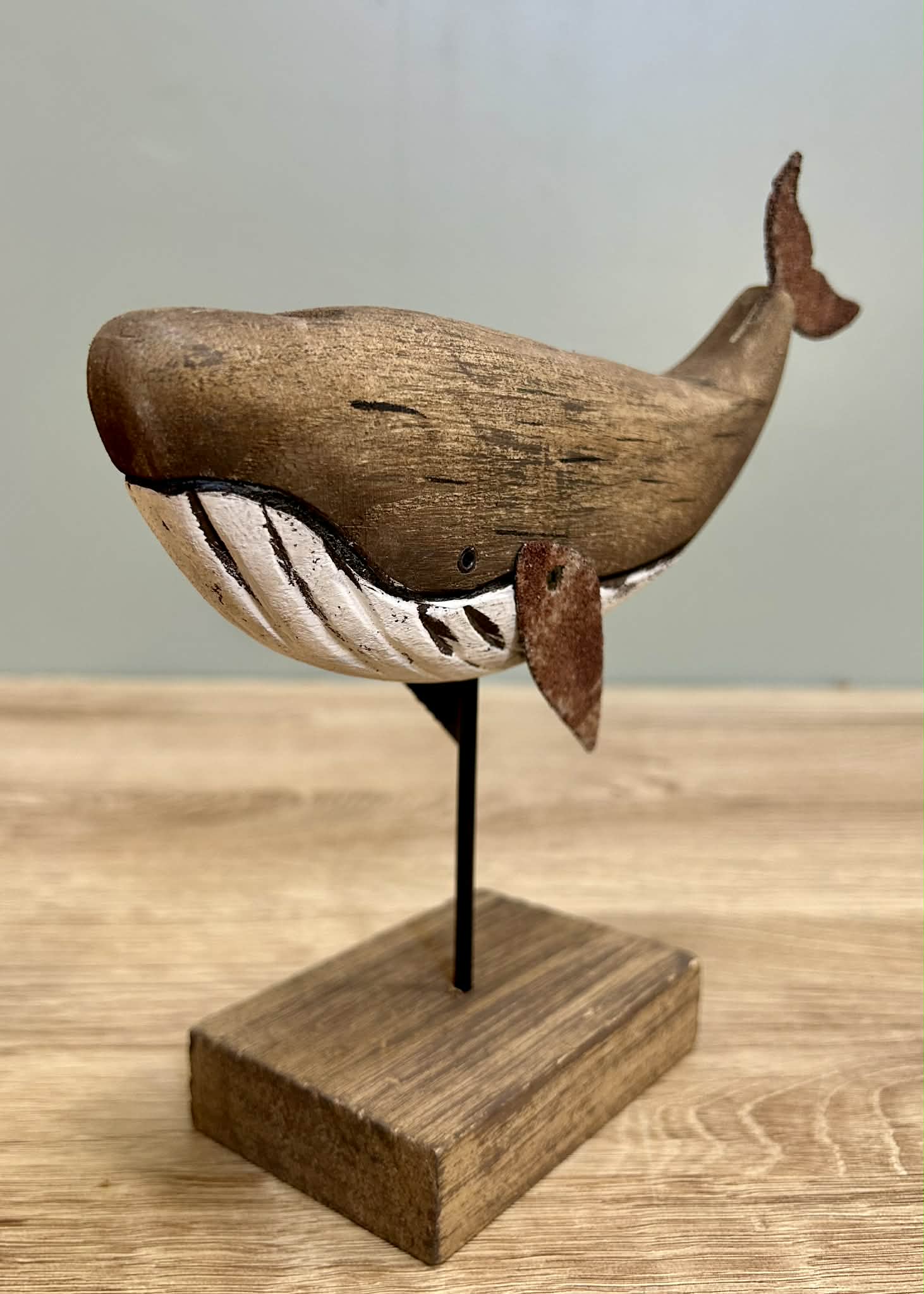 Wooden Whale Décor
