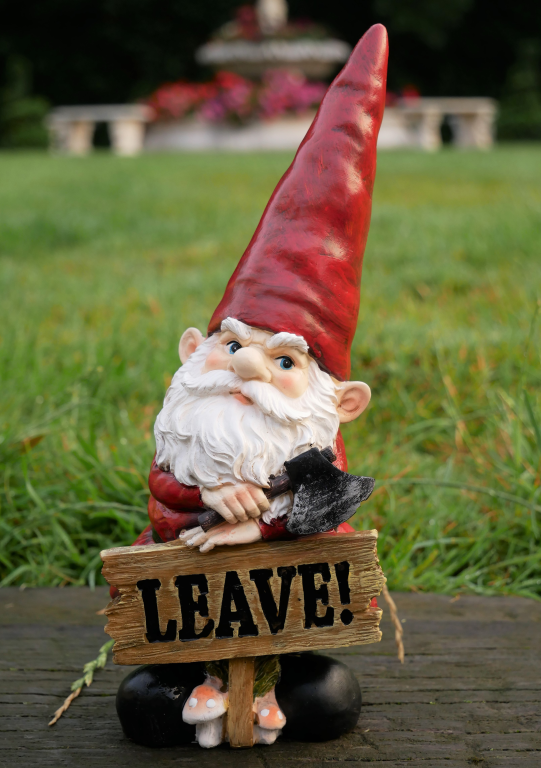 Cheeky Garden Gnome- Leave