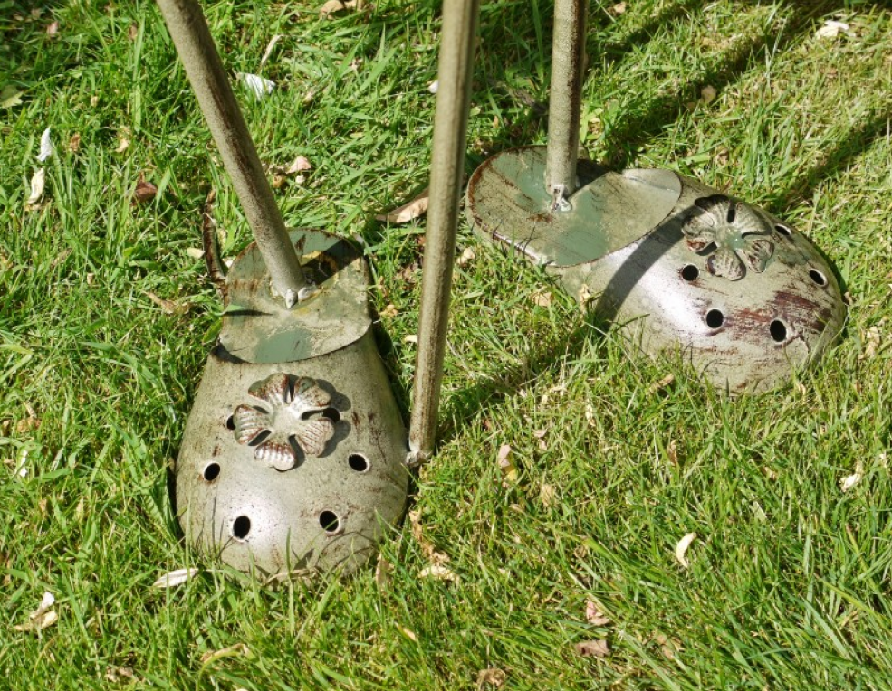 Frog Bird Bath / Feeder